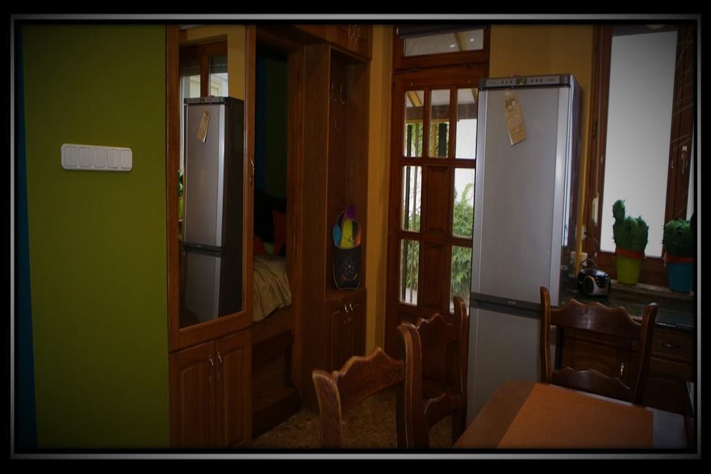 Happy Colours In Old Town Apartment